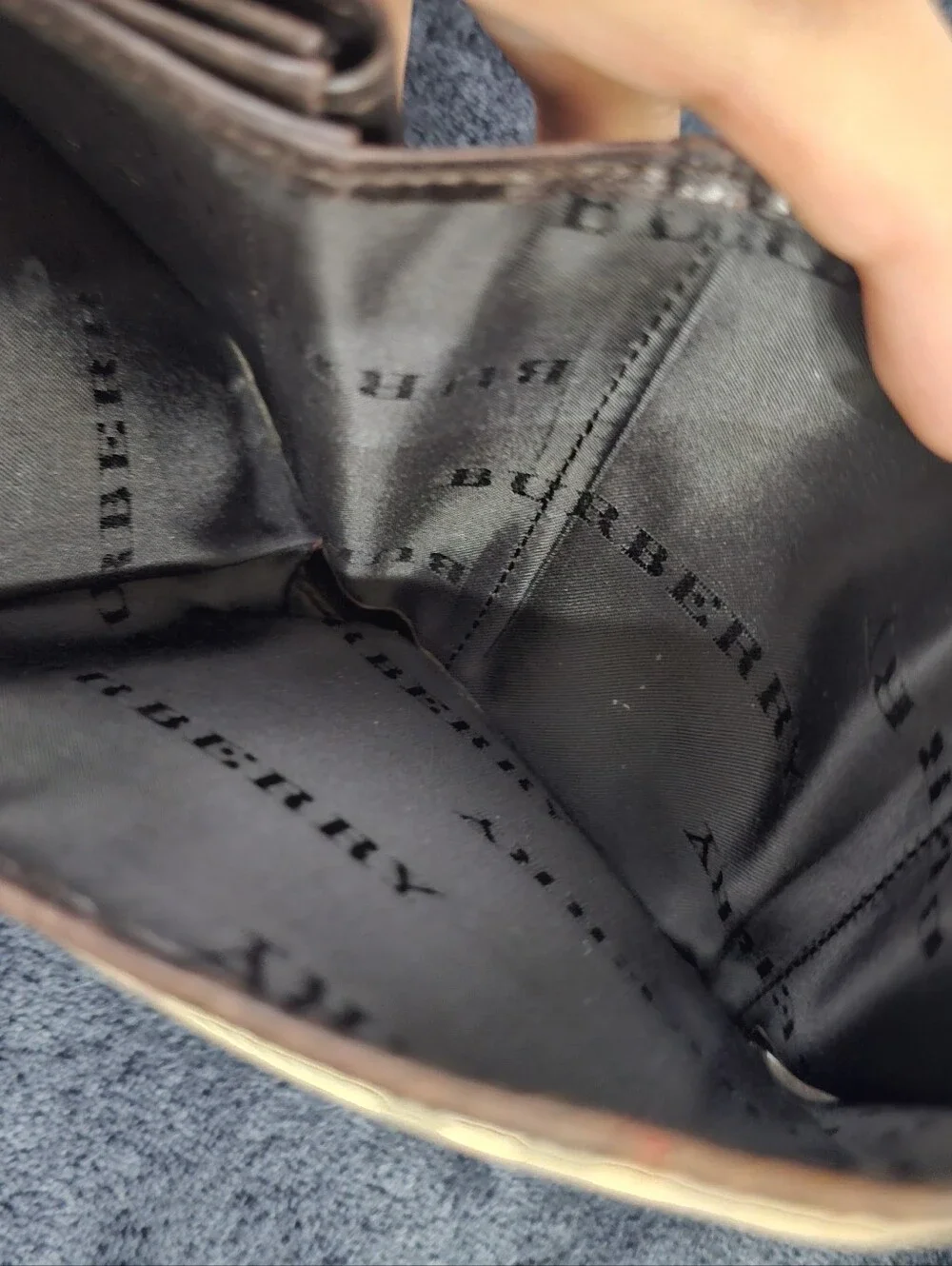 Burberry pre owned
